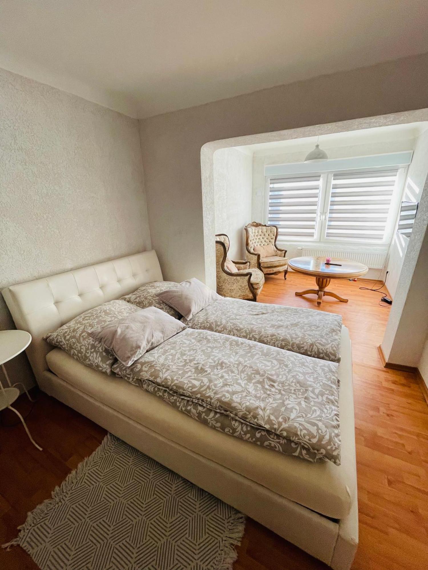Marielena Apartment